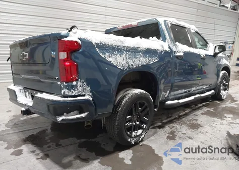 2024 Chevrolet Silverado 1500 4Wd Short Bed Custom z USA, uszkodzony, nr VIN 3GCPDBEK5RG186622